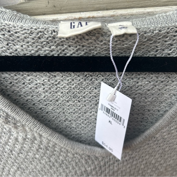 NWT GAP Women's Lightweight 100% Cotton Sweater Heather Gray Color  Sz XL - Picture 4 of 4